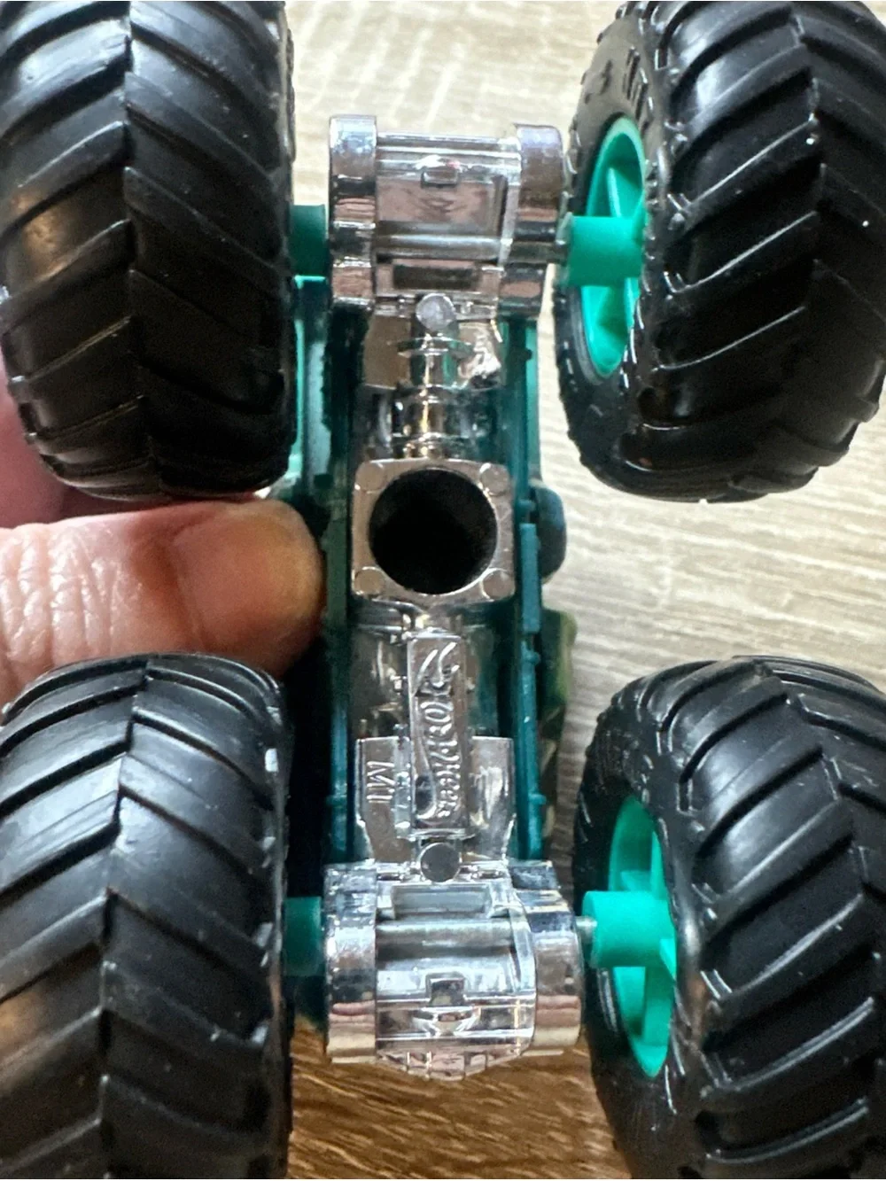 Hot Wheels Monster Trucks Mega-Wrex Dinosaur Teal, Purple  & Blue 1:64